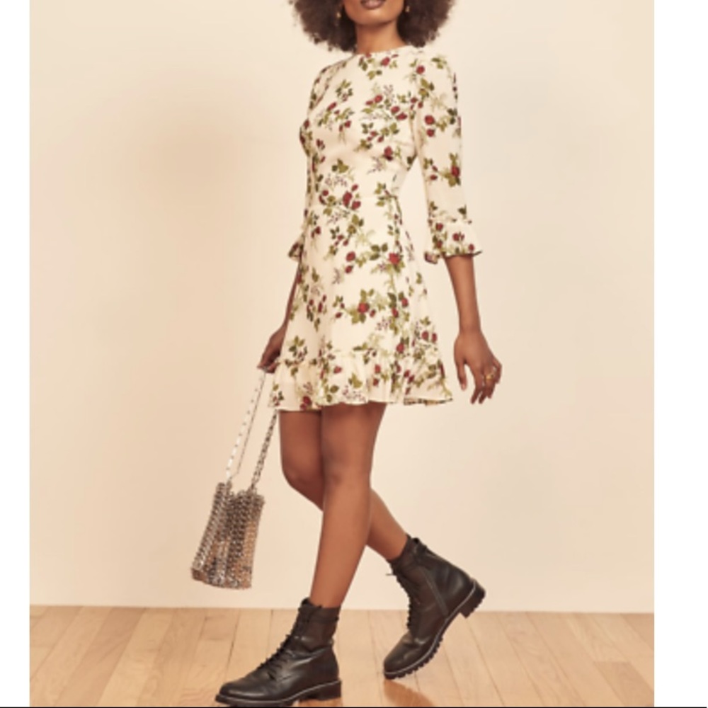 Reformation doutzen dress size 2